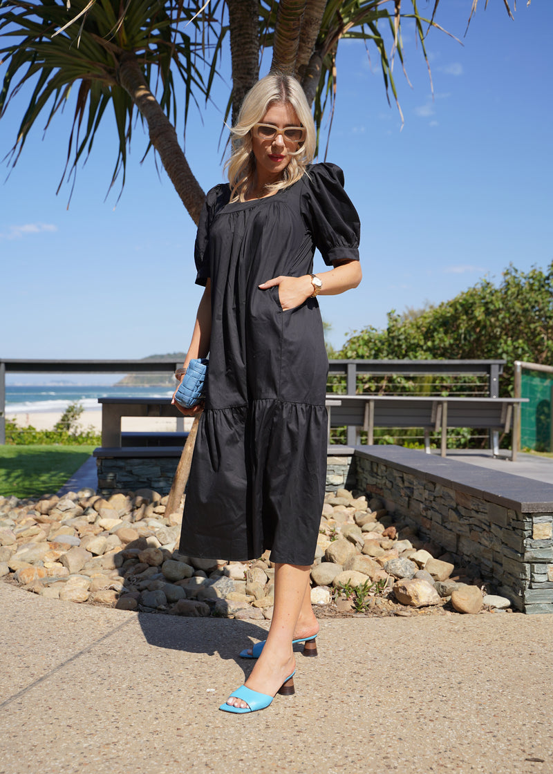 Black Straight Neck Maxi Dress