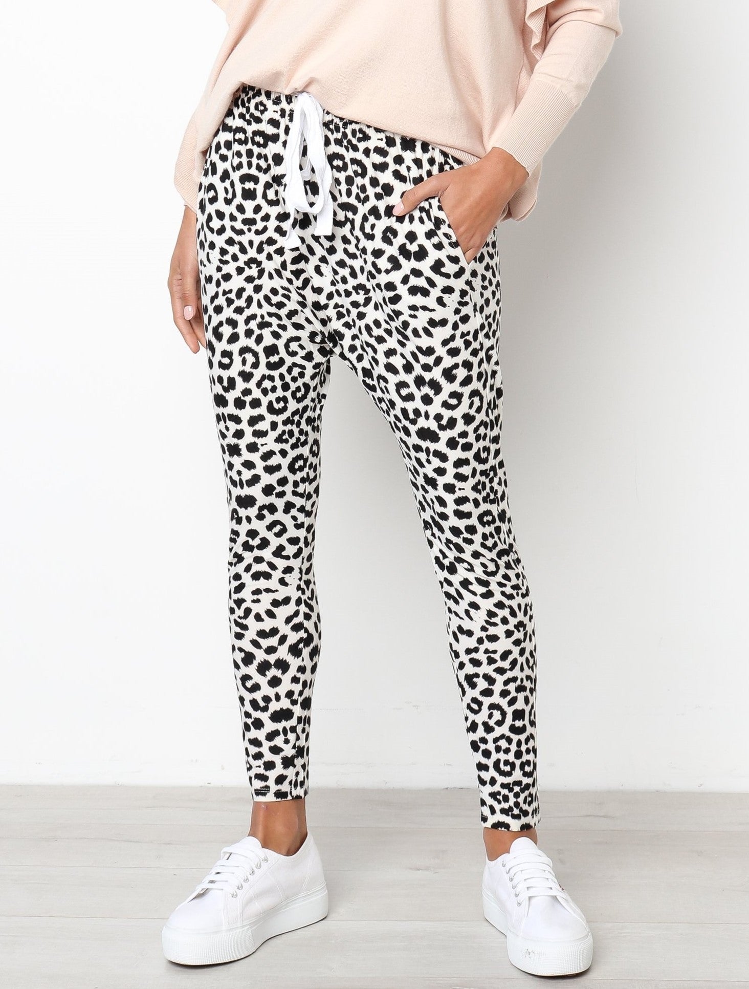 Sasha Joggers Cheetah print Zoe Moss