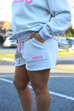 Vibes Shorts - Grey