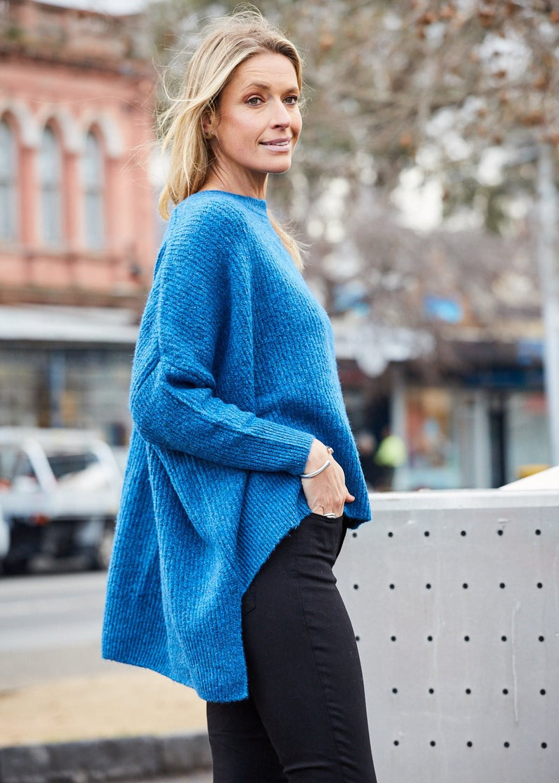 Oversized High-Low Knit - Blue
